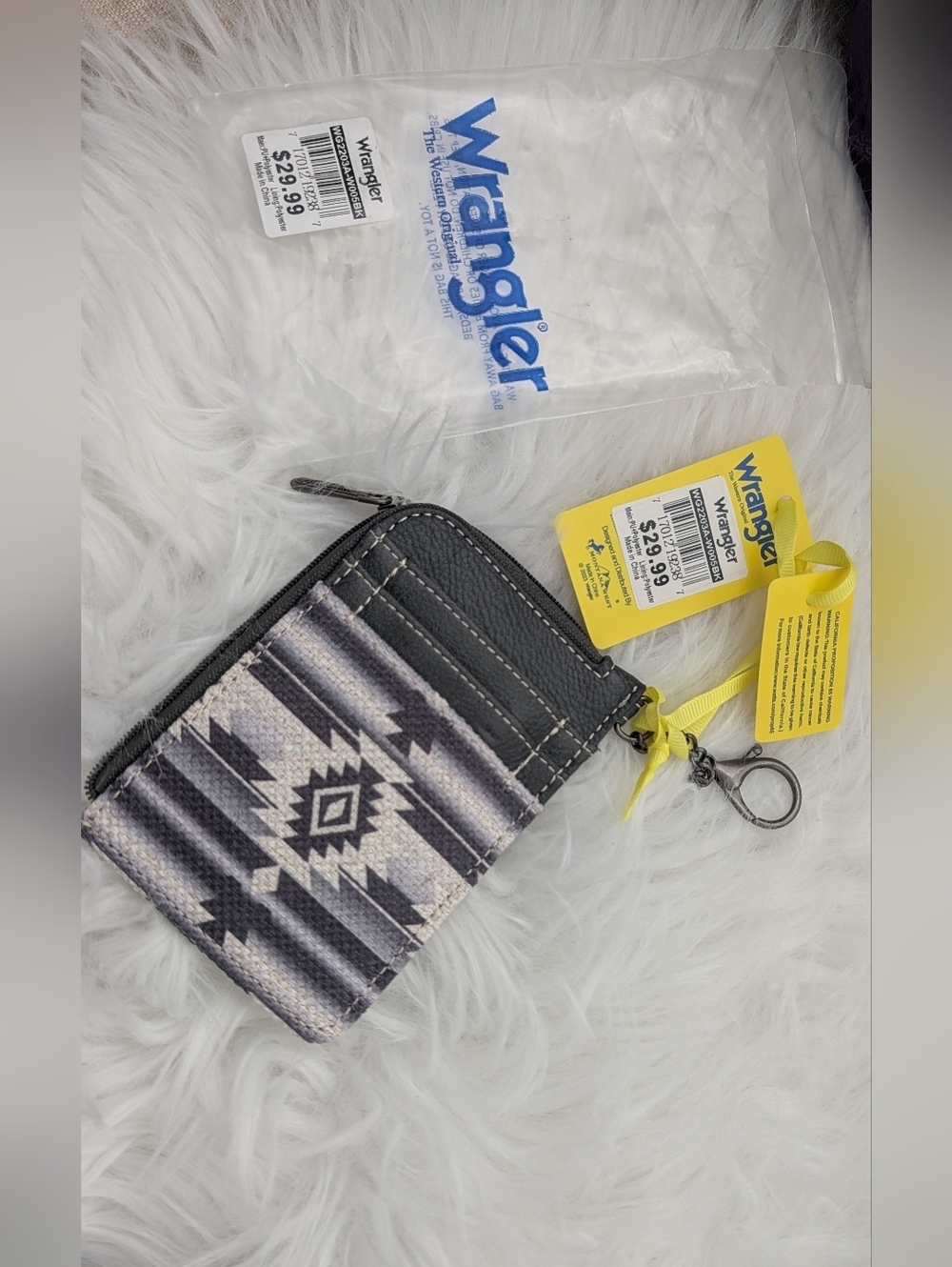 NWT Wrangler Gray Southwestern  Card Wallet